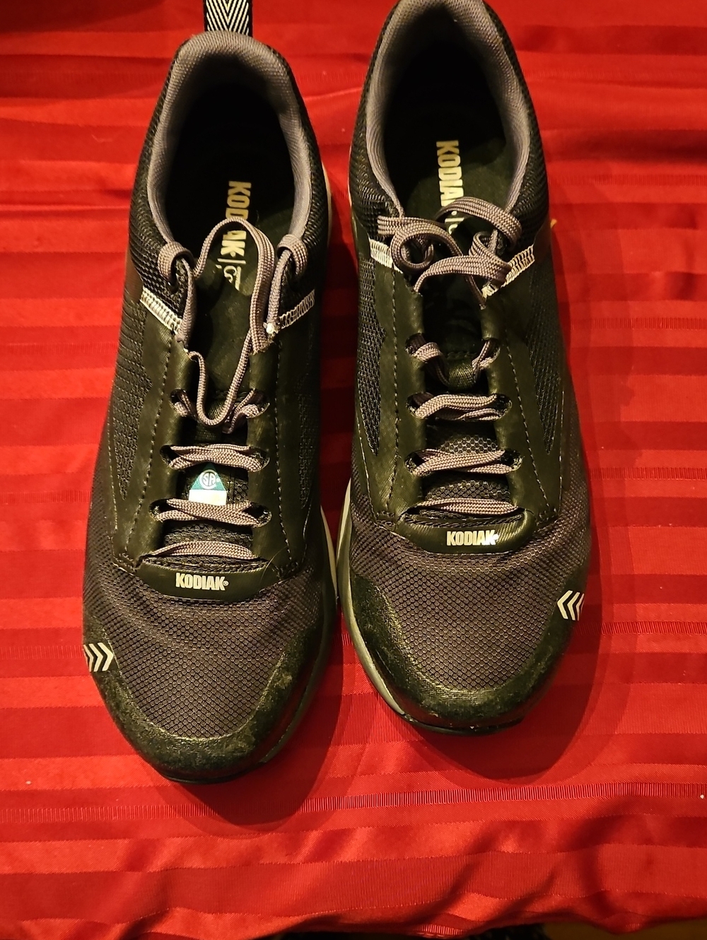 Kodiak Men's Dark Green and Gray Safety Athletic Sneakers